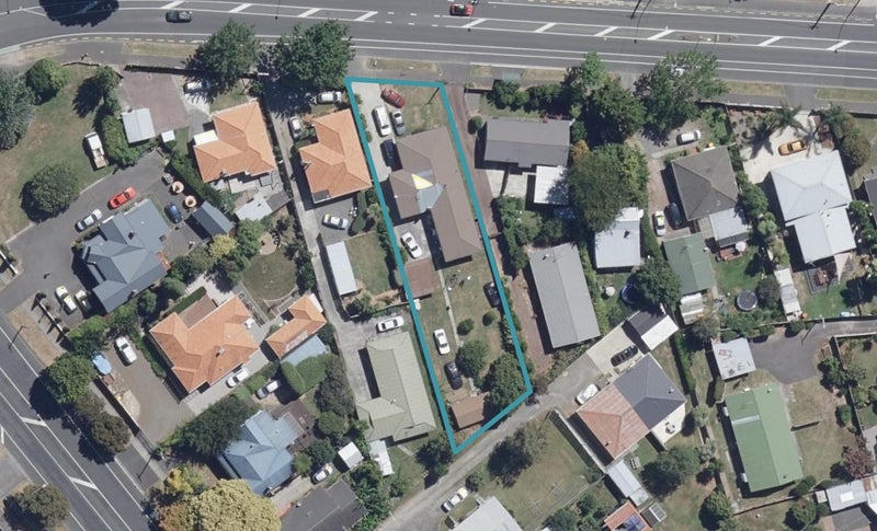 164 Clyde Street, Hamilton East, Hamilton - Carousel 1