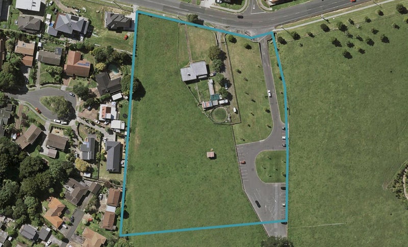 149 Redoubt Road, Flat Bush, Auckland - Carousel 1