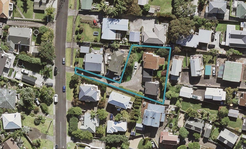 2/9A Alfred Street, Northcote Point, Auckland - Carousel 1