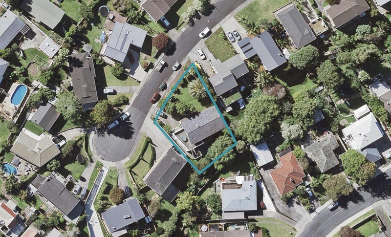 14 Wynn Place, Howick, Auckland - Carousel 1