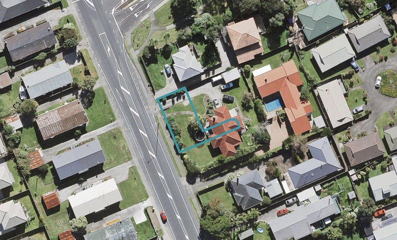 135A Te Atatu Road, Te Atatu South, Auckland - Carousel 1