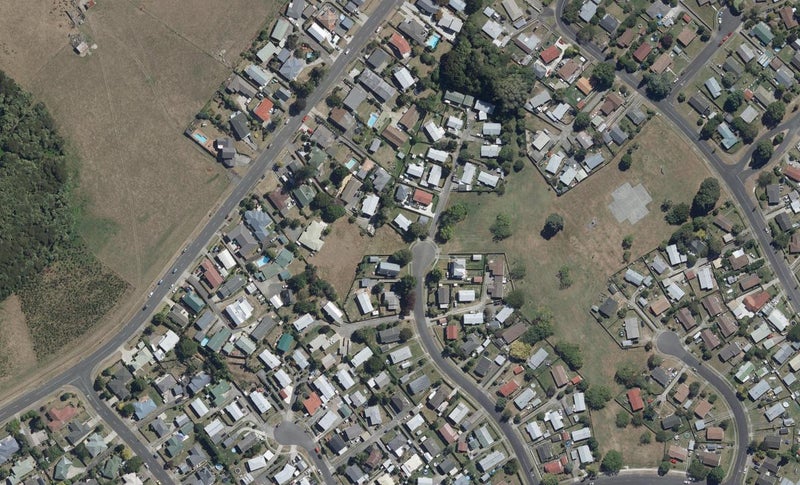 1/23 Aileen Place, Nawton, Hamilton - Carousel 1