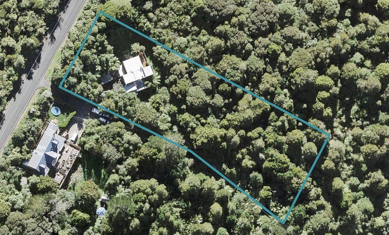 795 Scenic Drive, Henderson Valley, Auckland - Carousel 1