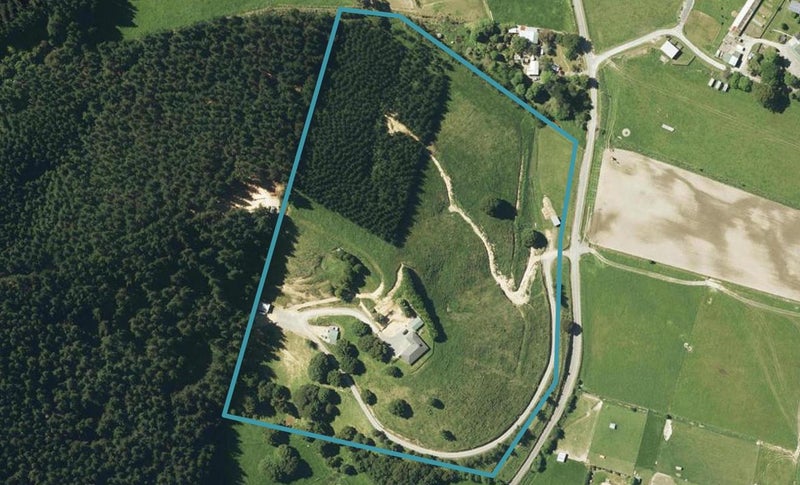 77 Lindens Road, Blenheim - Carousel 1