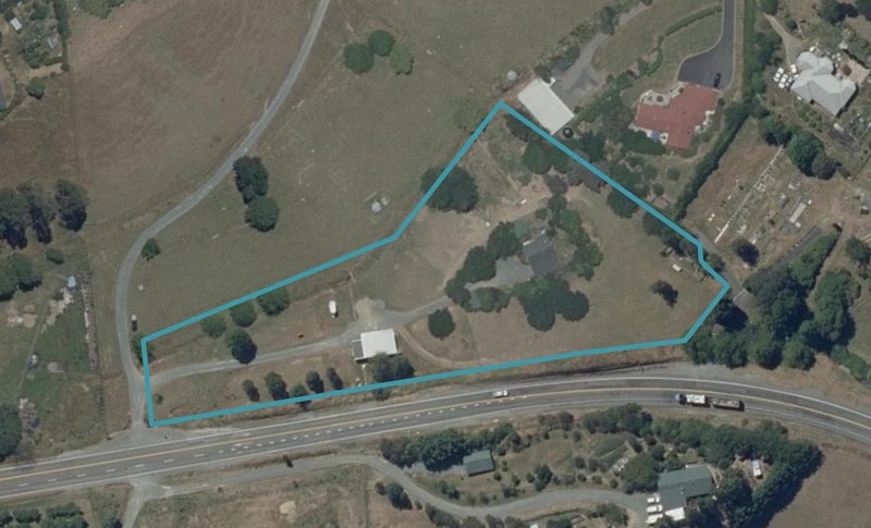 699 State Highway 6, HIRA, NELSON - Carousel 1