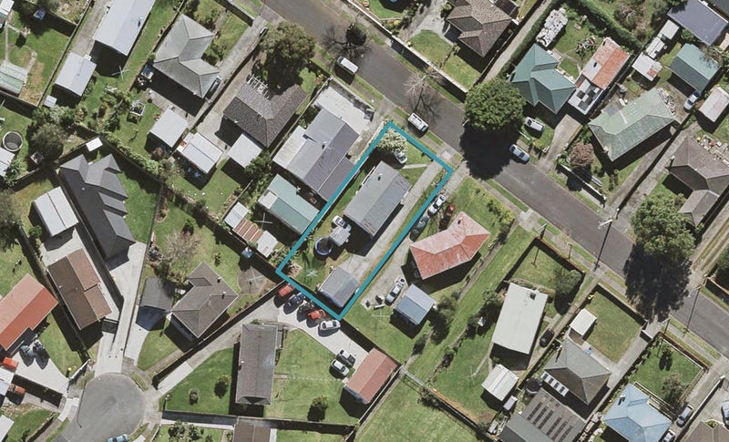 36 Kairanga Street, Mangere East, Auckland - Carousel 1