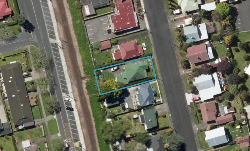 15 Henry Street, Kensington, Whangarei - Carousel 1