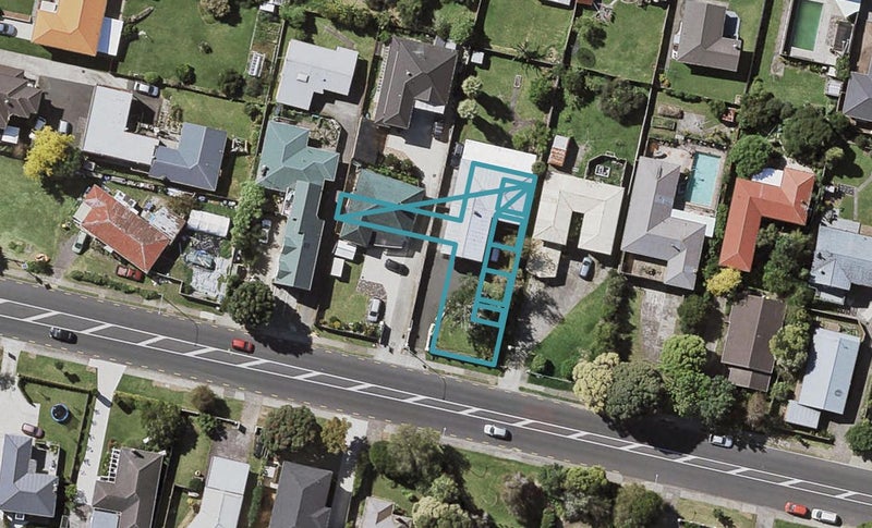 5/6 Reeves Road, Pakuranga, Auckland - Carousel 1