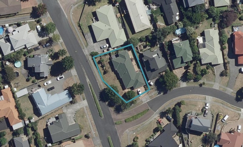 1 Prospect Place, Western Heights, Hamilton - Carousel 1