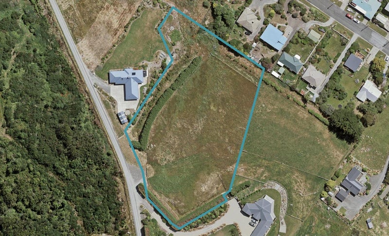 35 Gunpit Road, Bluff - Carousel 1