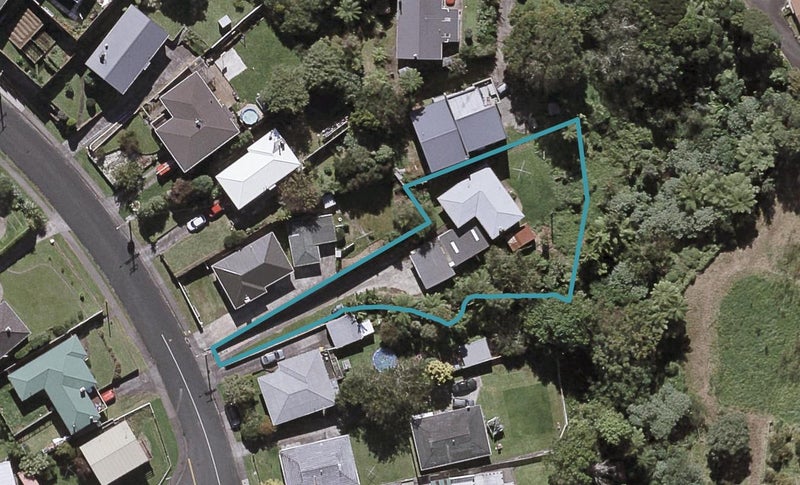 17A Pembroke Street, Westown, New Plymouth - Carousel 1