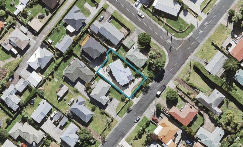 55 Farquhar Road, Glendene, Auckland - Carousel 1