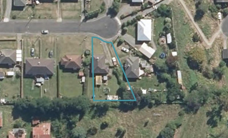 32 Takahe Street, Taihape - Carousel 1