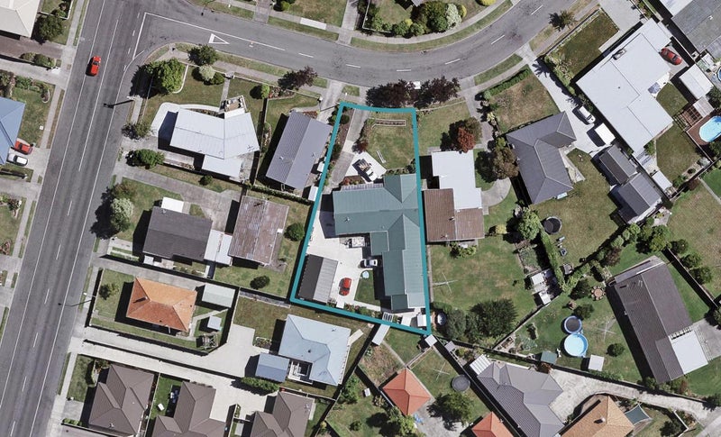6 Upham Crescent, Taradale, Napier - Carousel 1