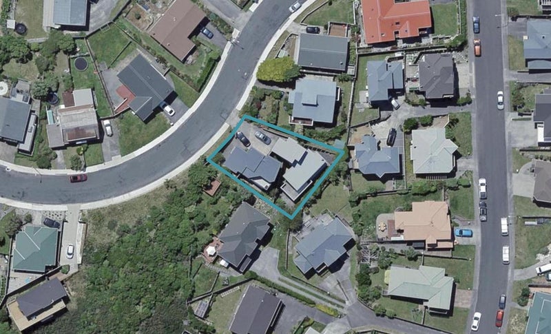 12 Sunhaven Drive, Newlands, Wellington - Carousel 1