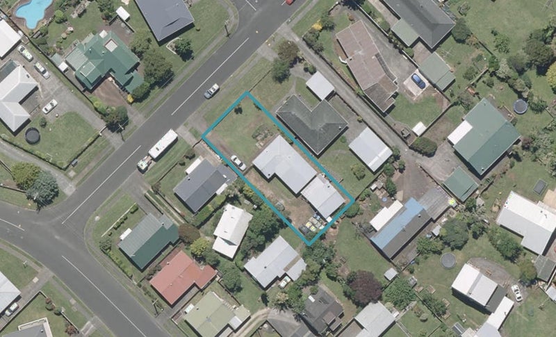 13 Cornwall Road, Springvale, Whanganui - Carousel 1