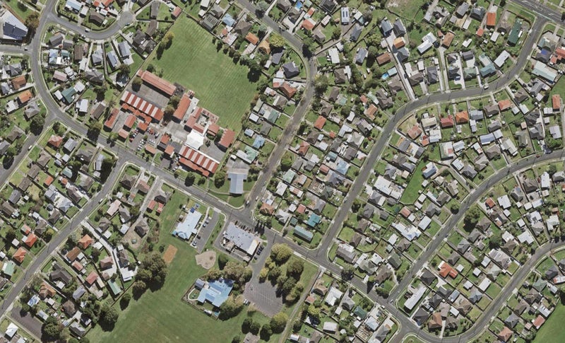 5 Kairanga Street, Mangere East, Auckland - Carousel 1