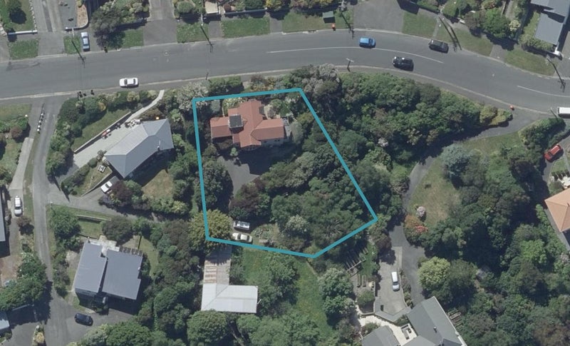 33 Aberdeen Road, Saint Clair, Dunedin - Carousel 1