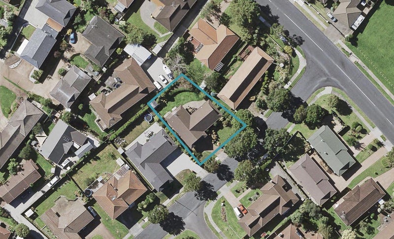 3 Parramatta Place, Botany Downs, Auckland - Carousel 1