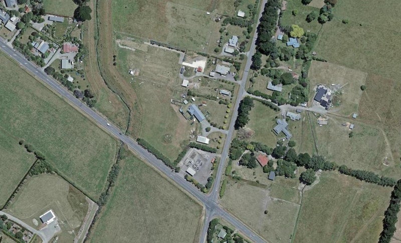11 Boundary Road, Featherston - Carousel 1