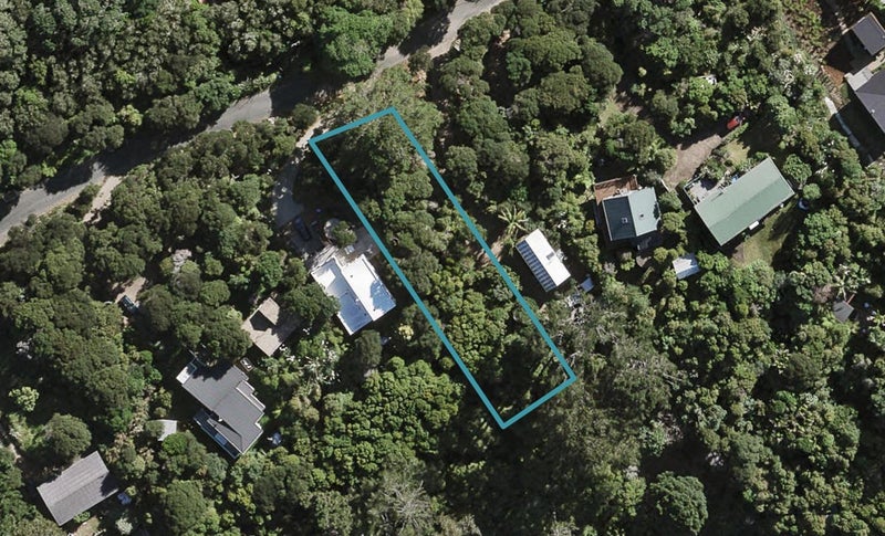 34 Hekerua Road, Oneroa, Waiheke Island - Carousel 1