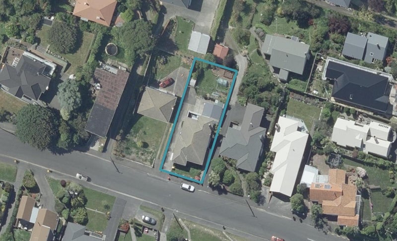 14 Earls Road, Saint Clair, Dunedin - Carousel 1