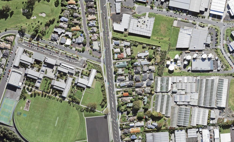 1/311 Albany Highway, Rosedale, Auckland - Carousel 1