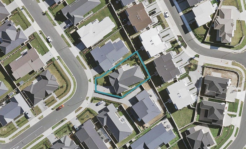 11 Andalusian Way, Karaka, Papakura - Carousel 1