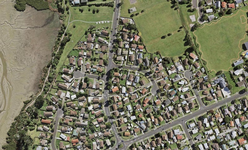 3 Bundena Place, Clendon Park, Auckland - Carousel 1