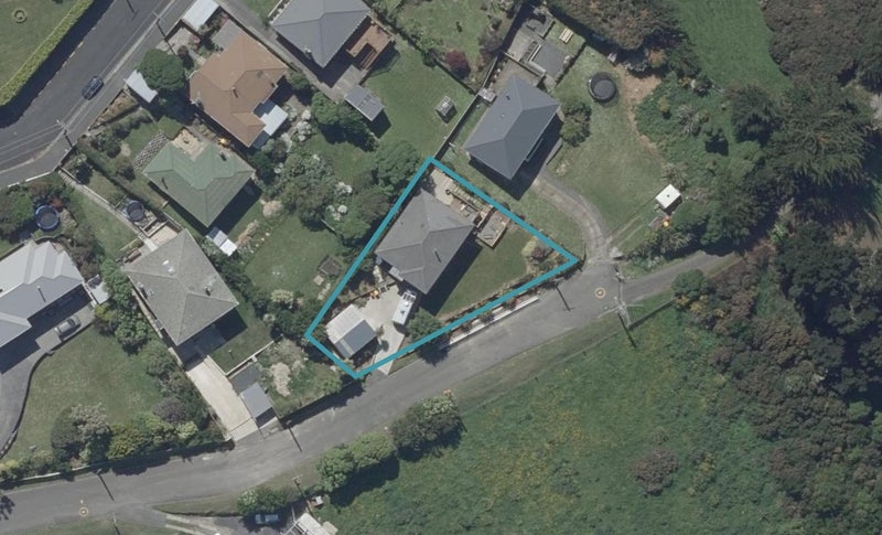 37 Gloucester Street, Andersons Bay, Dunedin - Carousel 1