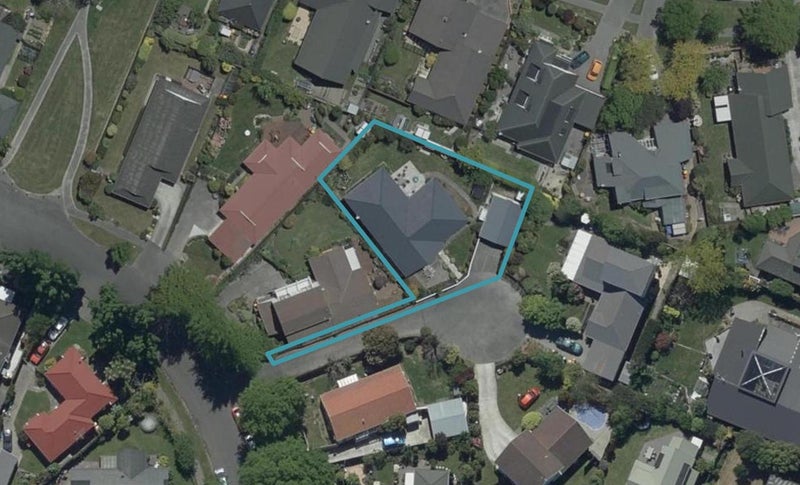 18C Karnak Crescent, Russley, Christchurch - Carousel 1