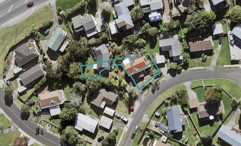 3/6 Woodhouse Place, West Harbour, Auckland - Carousel 1