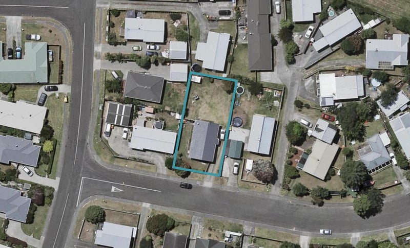 46 Linwood Drive, Paraparaumu - Carousel 1
