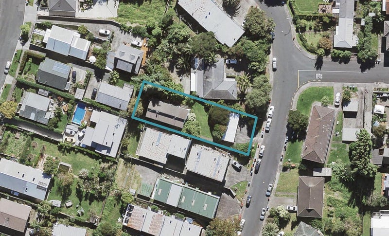 1/38 Don Croot Street, Morningside, Auckland - Carousel 1