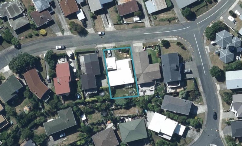 39 Pope Street, Camborne, Porirua - Carousel 1