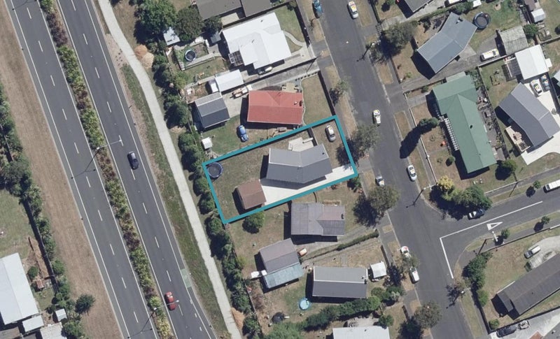 9 Fairview Street, Fairview Downs, Hamilton - Carousel 1