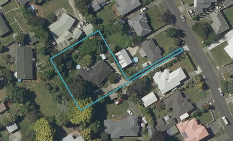 24 Richmond Avenue, Takaro, Palmerston North - Carousel 1