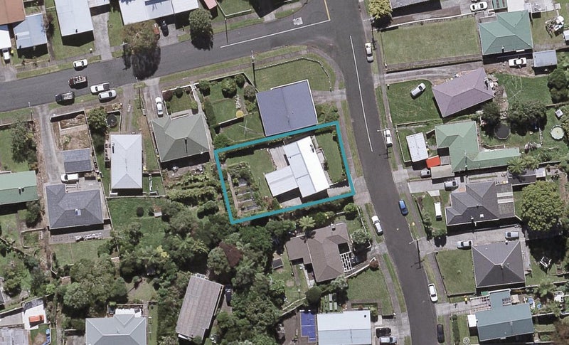 26 Pembroke Street, Westown, New Plymouth - Carousel 1