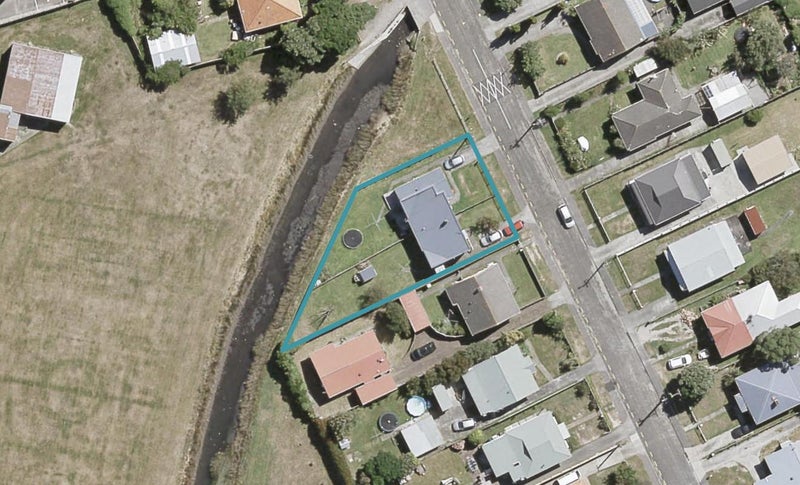 26 York Street, Moera, Lower Hutt - Carousel 1