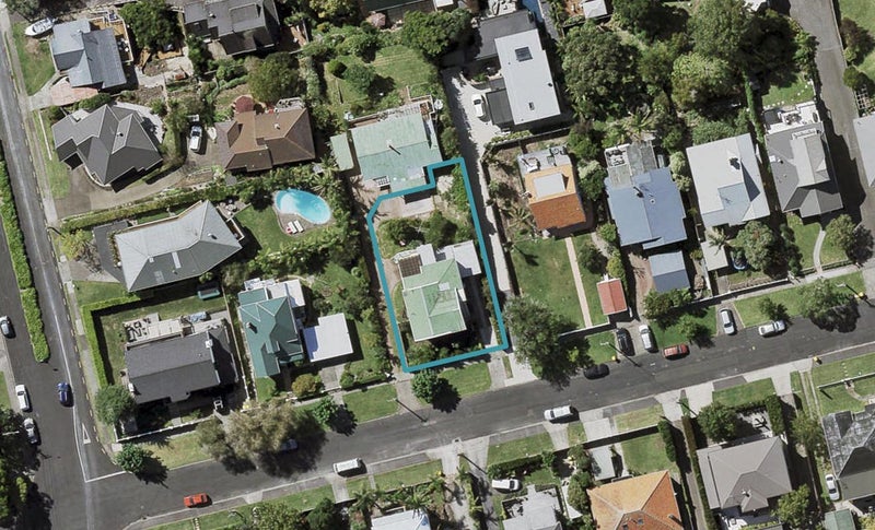 25B Beresford Street, Bayswater, Auckland - Carousel 1