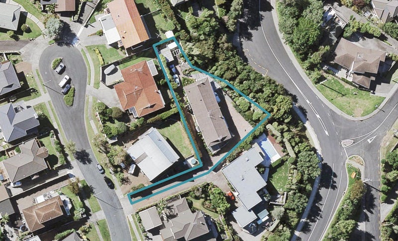 1/7 Pounamu Place, Shelly Park, Auckland - Carousel 1