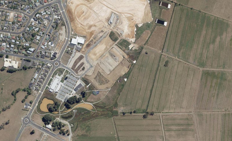 18 Tupuna Drive, Temple View, Hamilton - Carousel 1