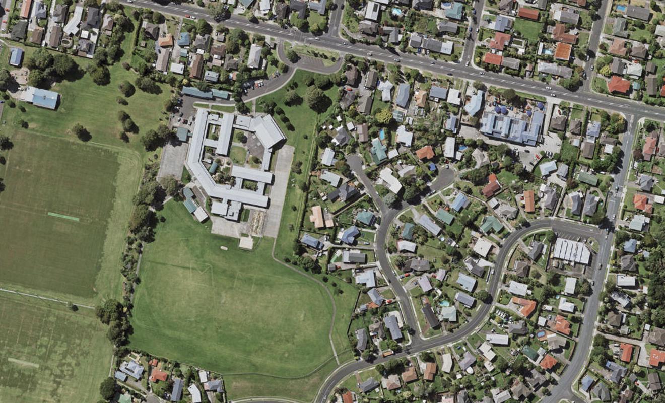 6D Rosina Place, Pakuranga, Auckland - Carousel 1