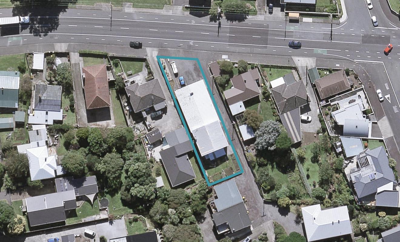 37 Breakwater Road, Moturoa, New Plymouth - Carousel 1