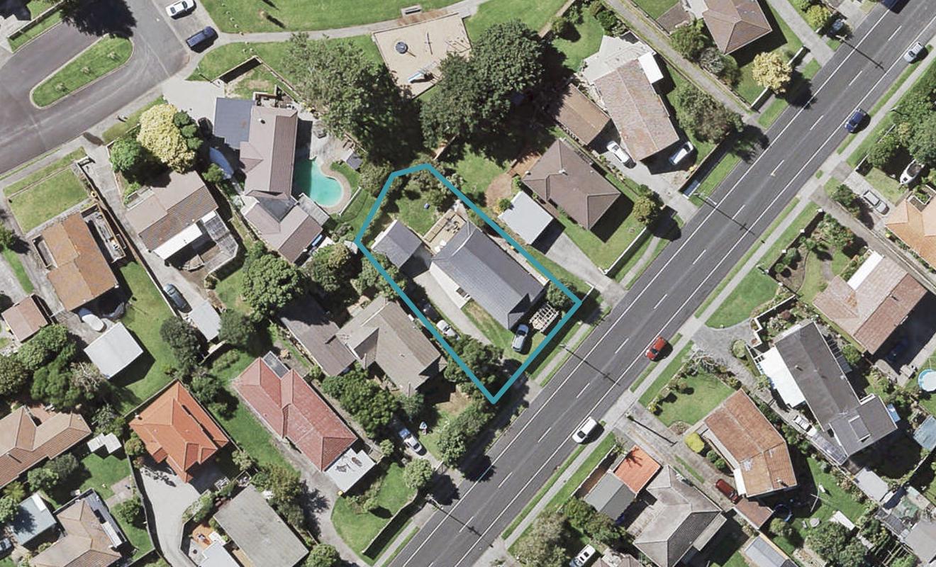 52A Hutchinsons Road, Bucklands Beach, Auckland - Carousel 1