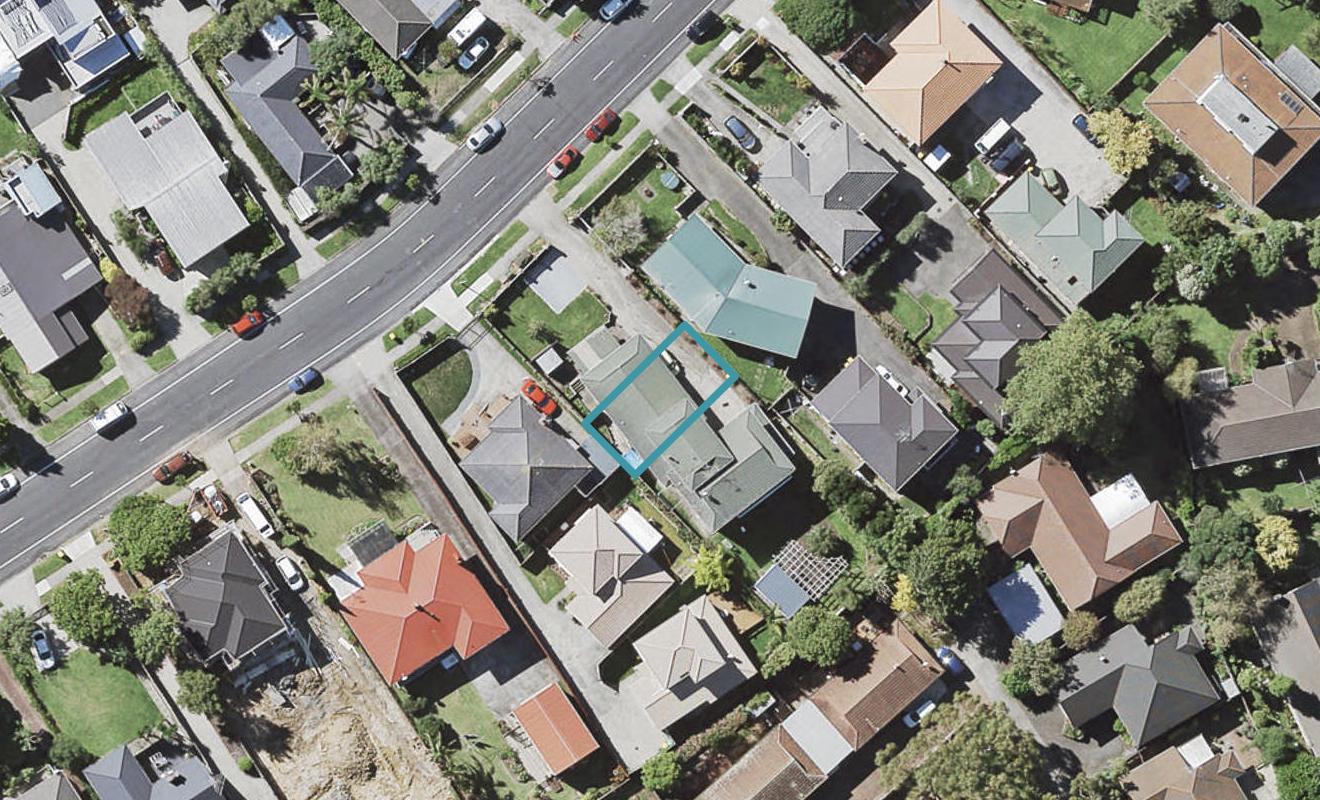 18C Bradbury Road, Botany Downs, Auckland - Carousel 1