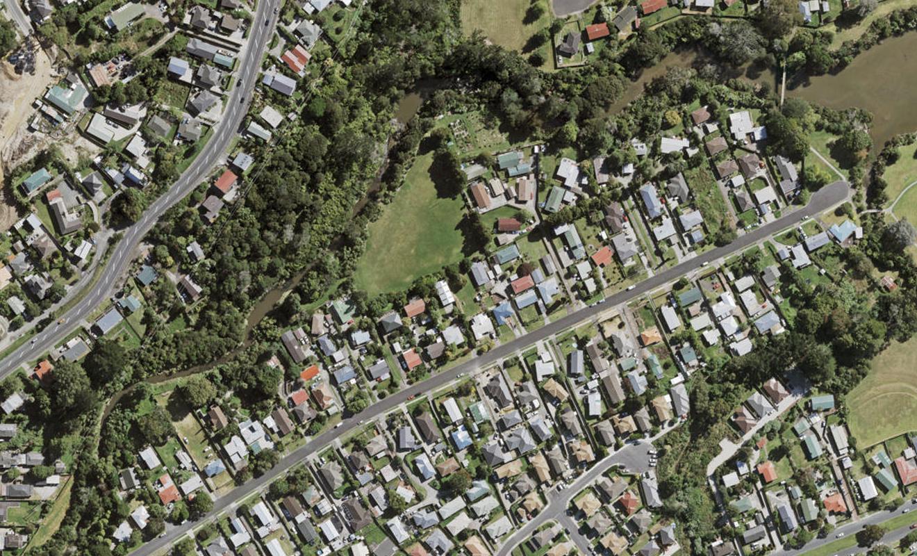8/36 Woodside Road, Massey, Auckland - Carousel 1
