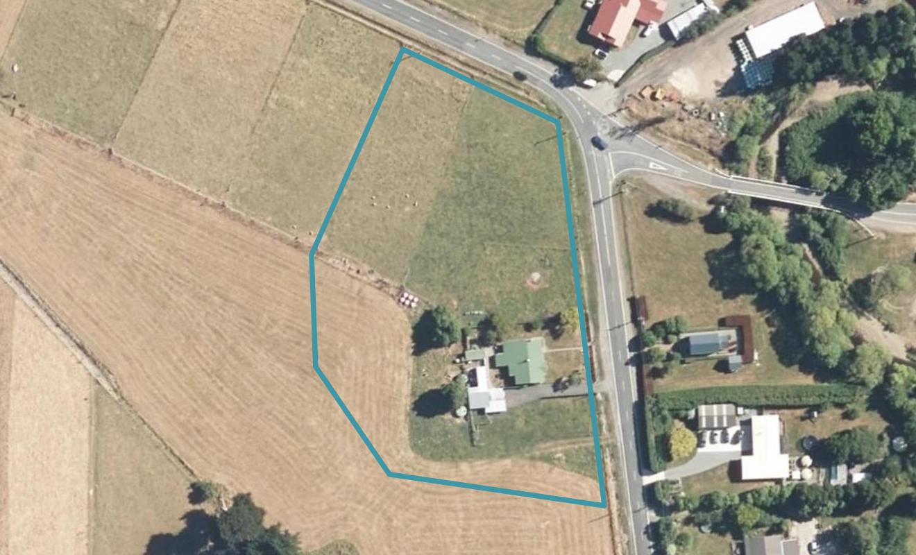 8 Whitemans Valley Road, Whitemans Valley, Upper Hutt - Carousel 1