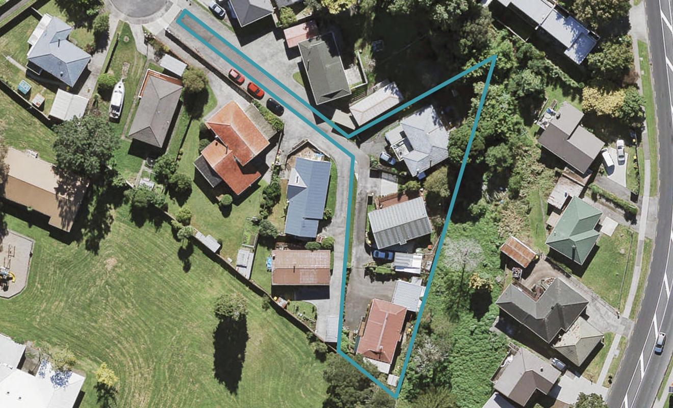 2/76 Chilcott Road, Henderson, Auckland - Carousel 1
