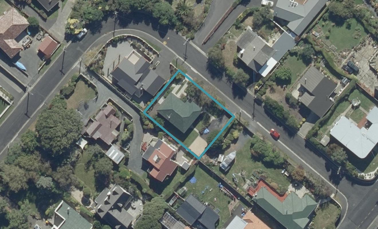 27 Mannering Street, Waverley, Dunedin - Carousel 1